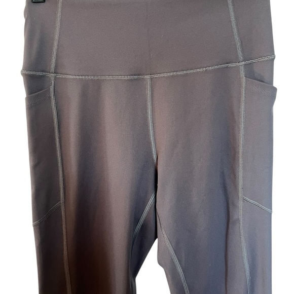 Victoria’s Secret High-Rise Incredible Essential Leggings – Gray – Size 6 – Grea - Picture 9 of 10